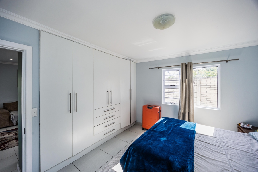 2 Bedroom Property for Sale in Nahoon Valley Park Eastern Cape